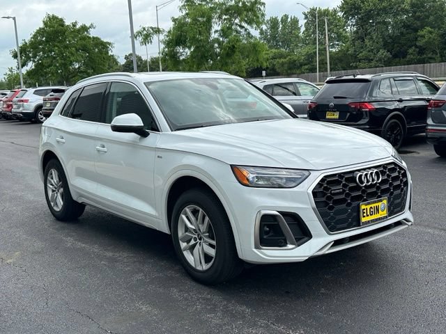 Used 2023 Audi Q5 2.0T Premium w/ Convenience Package AWD/4WD image 3