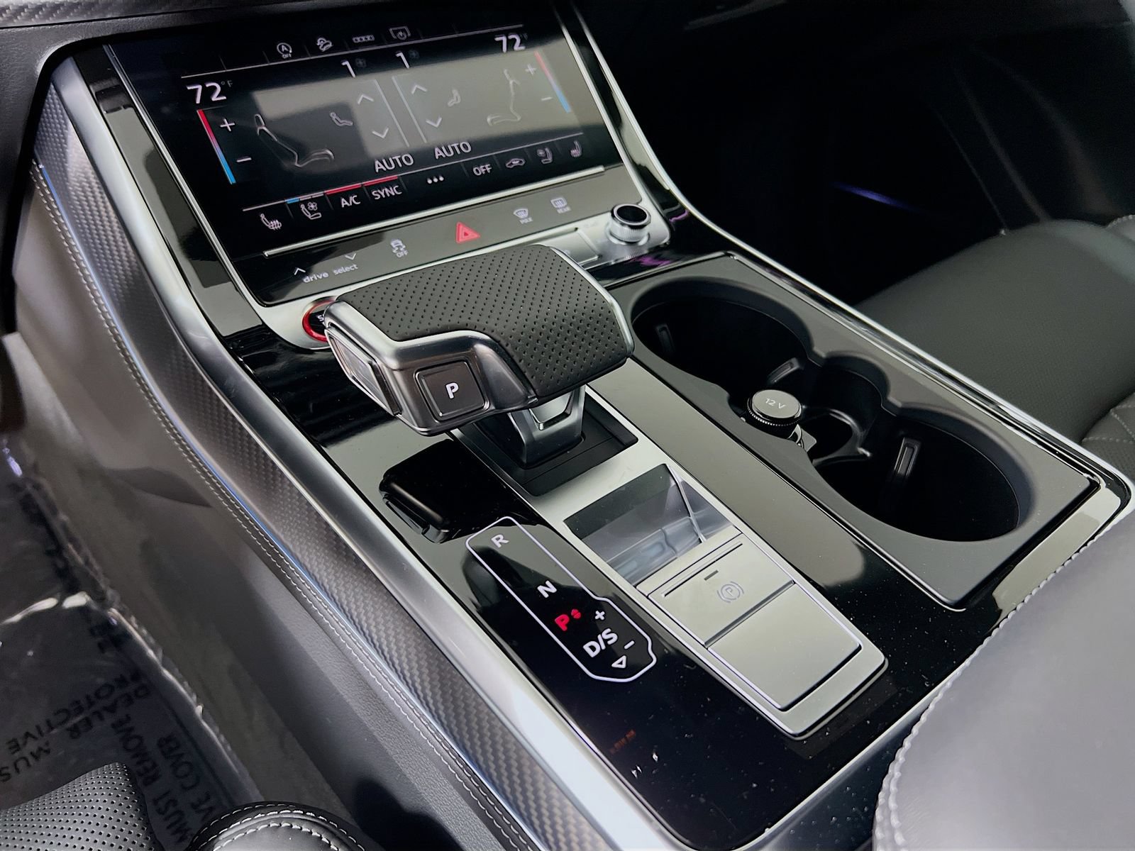 Used 2025 Audi SQ8 Premium Plus AWD/4WD image 19