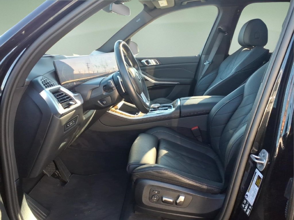 Used 2026 BMW X5 xDrive40i AWD/4WD image 4