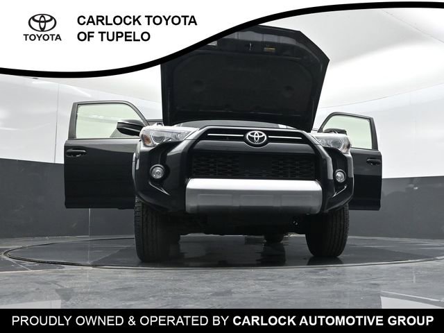 Used 2020 Toyota 4Runner TRD Off-Road AWD/4WD image 49