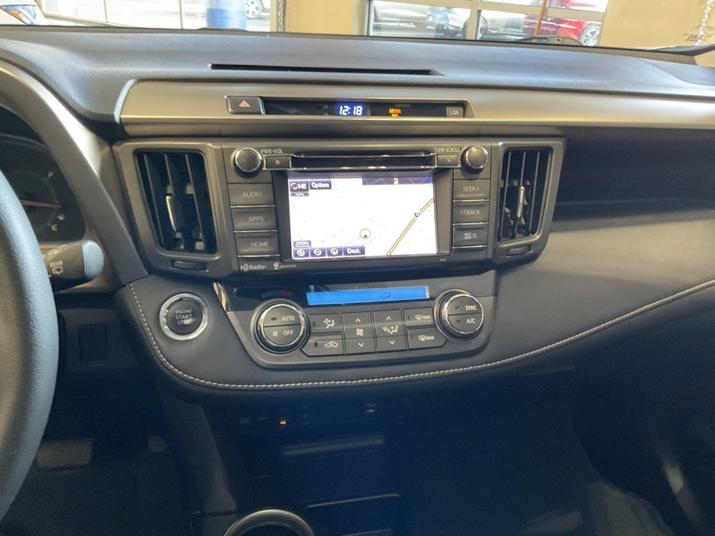 Used 2014 Toyota RAV4 Limited image 15