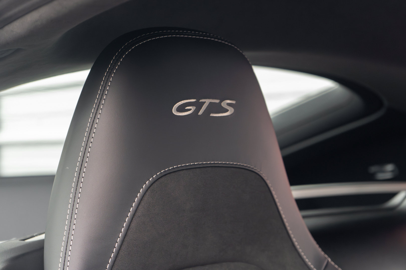 Used 2025 Porsche 718 Cayman GTS RWD image 29