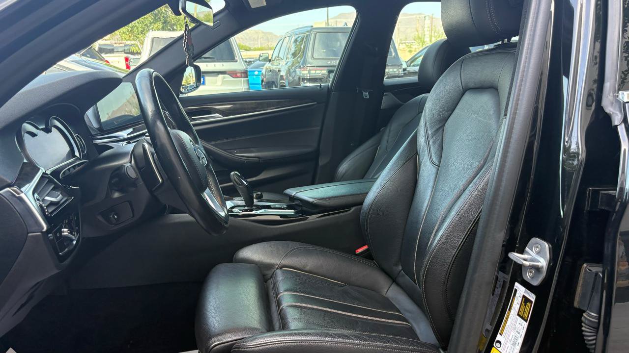 Used 2018 BMW 540i RWD image 31