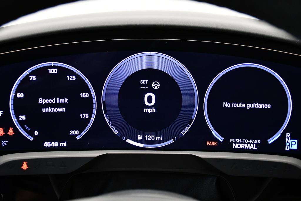 Certified 2025 Porsche Taycan 4S image 29