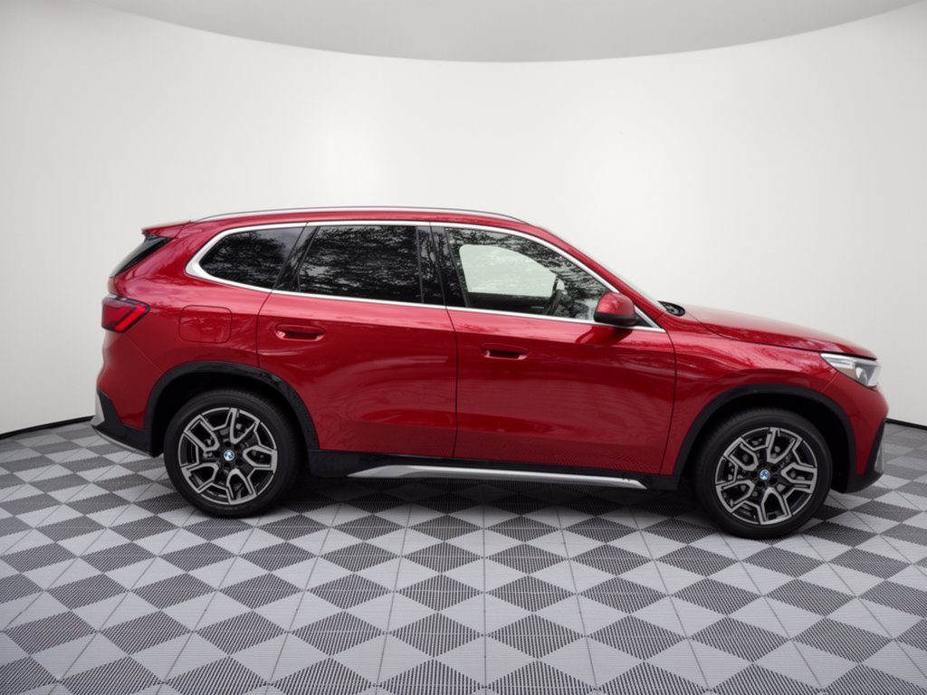 New 2027 BMW X1 xDrive28i AWD/4WD image 8