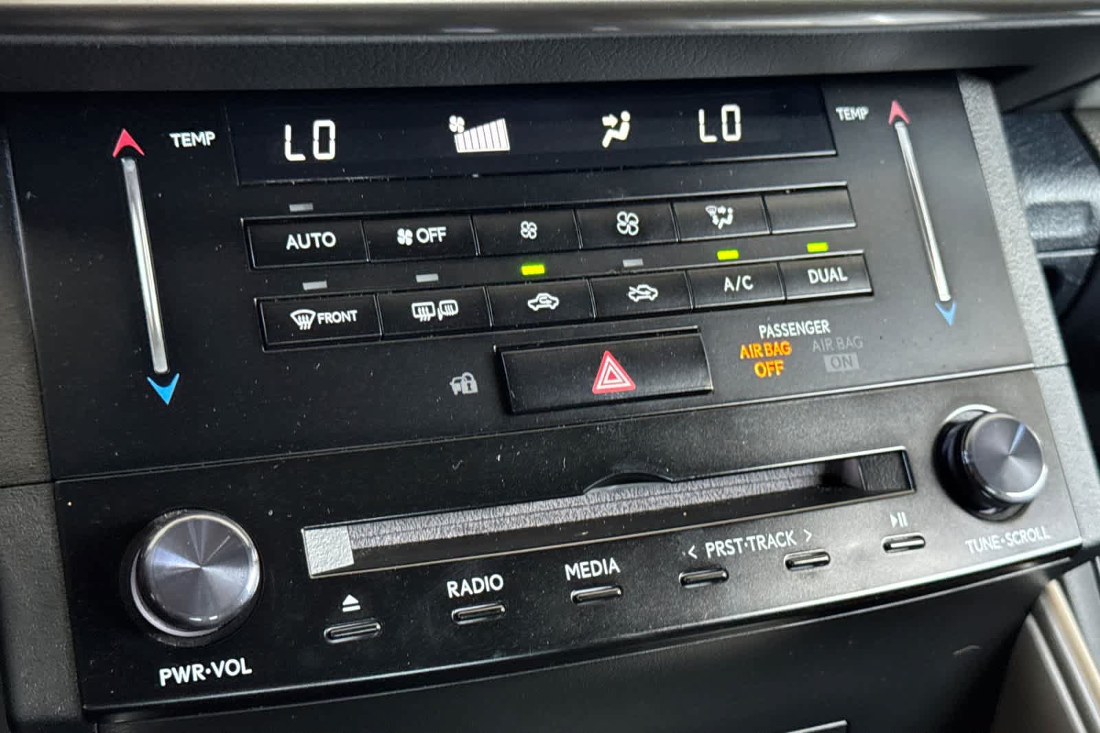 Used 2014 Lexus IS 350 w/ F Sport Package RWD image 21