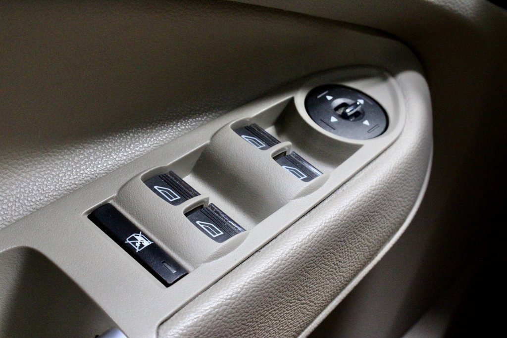 Used 2016 Ford Escape Titanium w/ Equipment Group 301A image 26