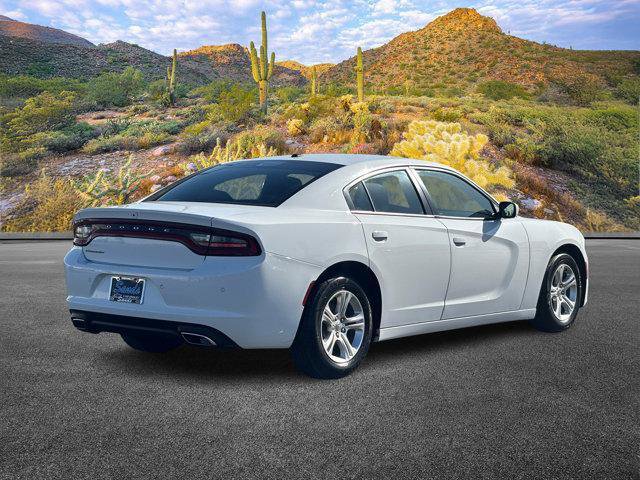 Used 2022 Dodge Charger SXT image 4