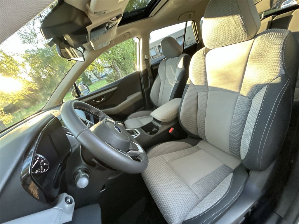 Certified 2025 Subaru Outback Premium image 15