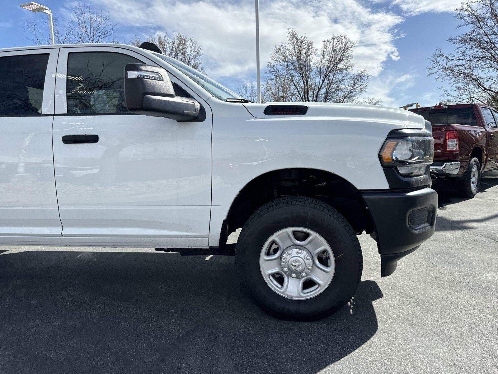 New 2023 RAM 3500 Tradesman AWD/4WD image 15
