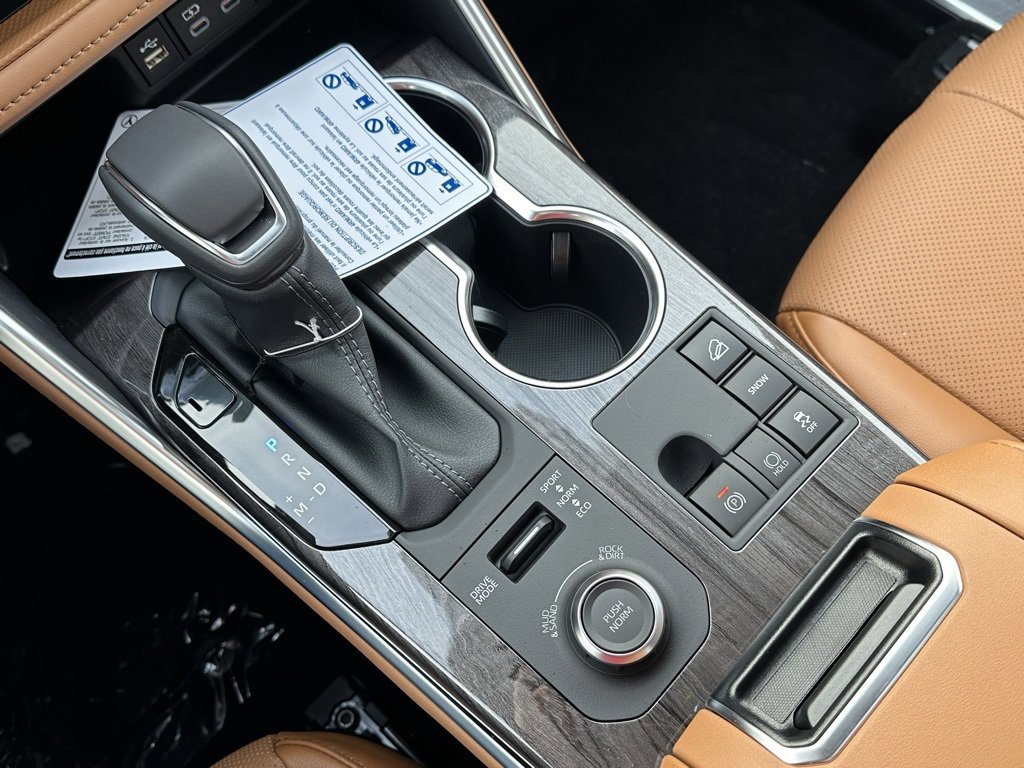 New 2026 Toyota Highlander Platinum image 28