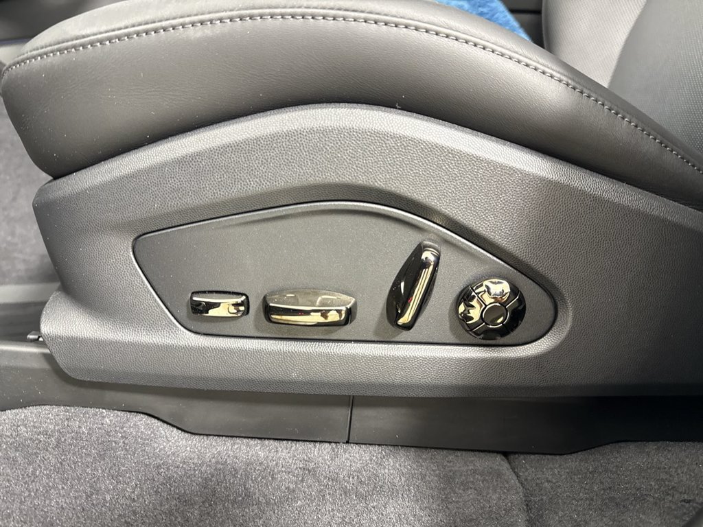 New 2026 Porsche Cayenne Electric AWD/4WD image 39