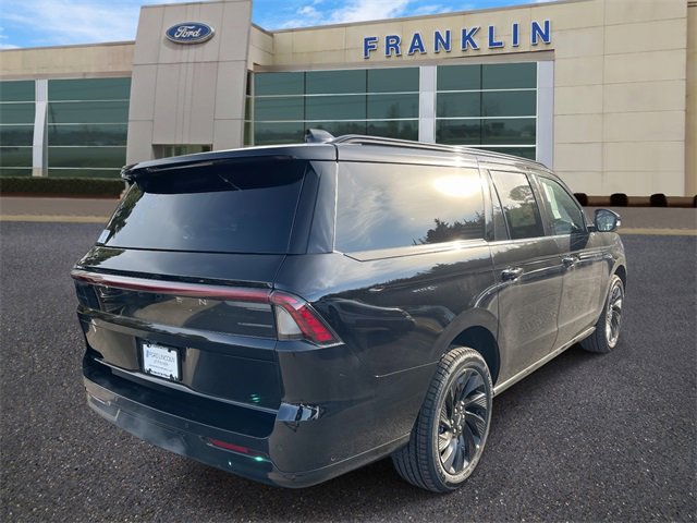 New 2025 Lincoln Navigator L Reserve w/ Jet Appearance Package image 3