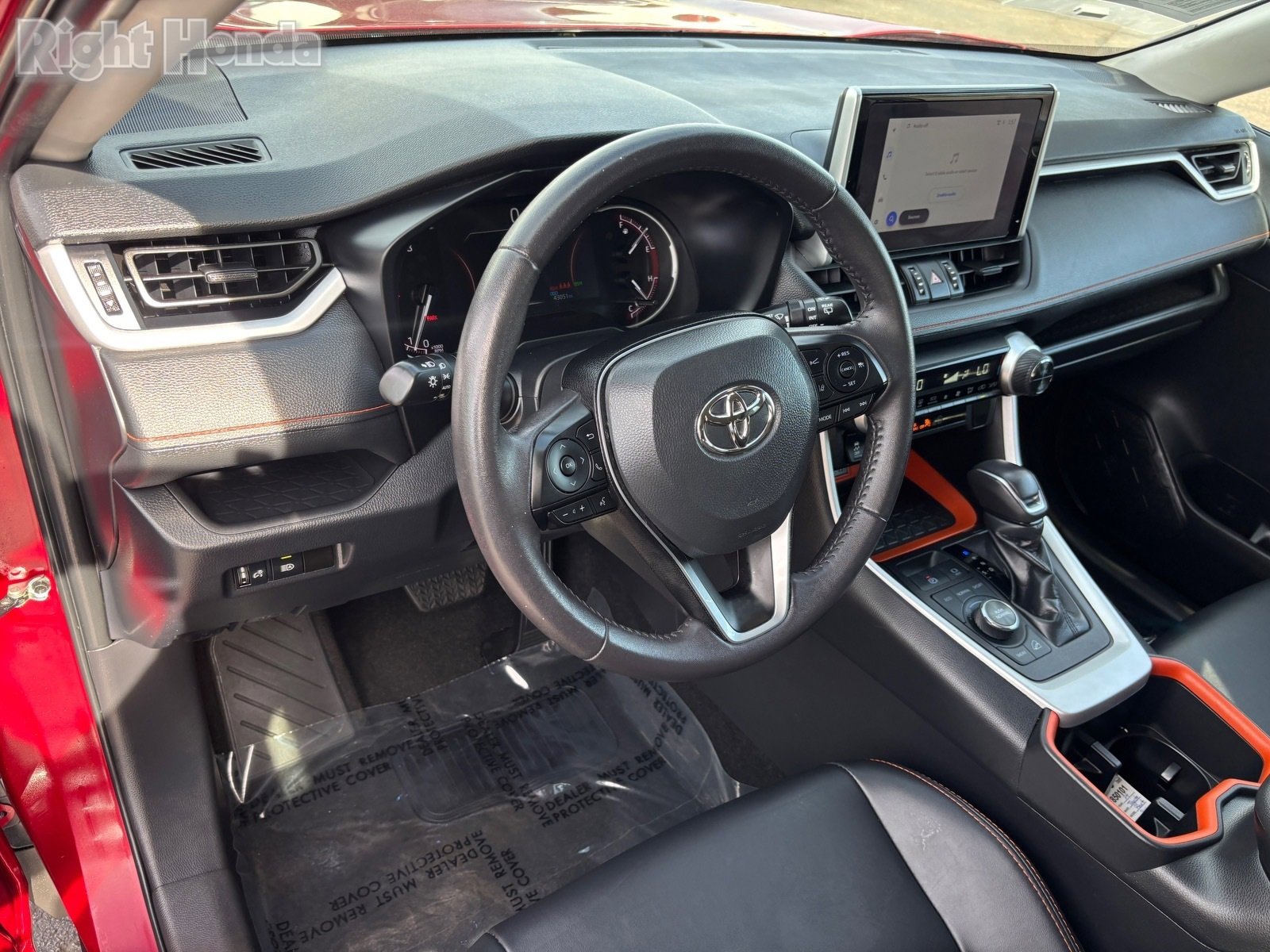 Used 2024 Toyota RAV4 Adventure image 15