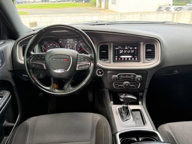 Used 2022 Dodge Charger SXT RWD image 12