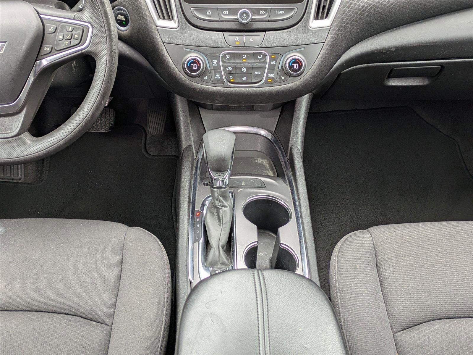 Used 2023 Chevrolet Malibu LT FWD image 20