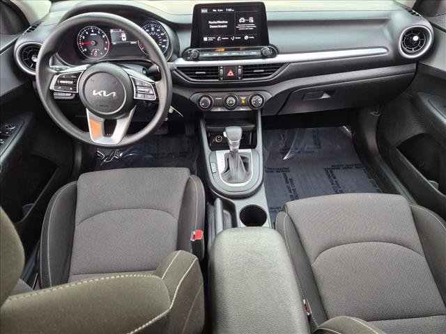 Used 2023 Kia Forte LXS w/ LXS Technology Package FWD image 16