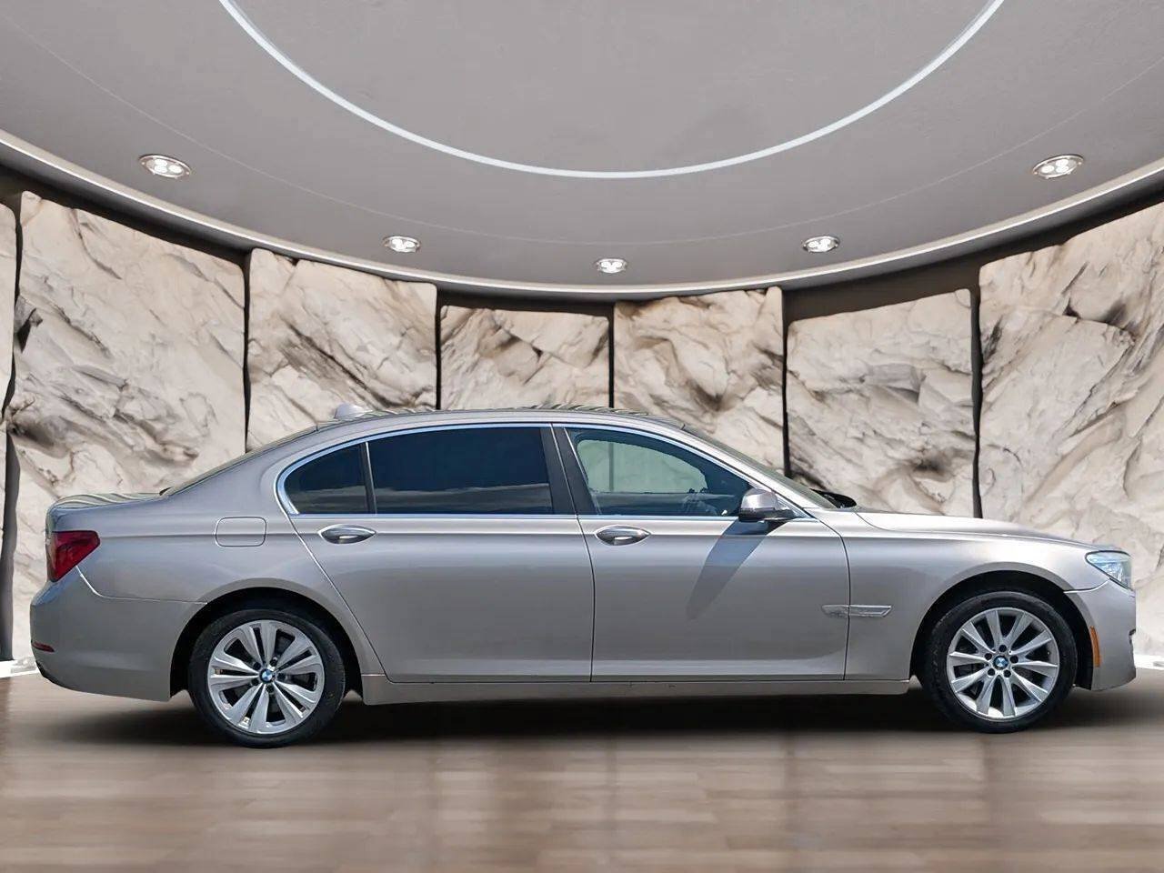 Used 2013 BMW 740Li xDrive AWD/4WD image 14