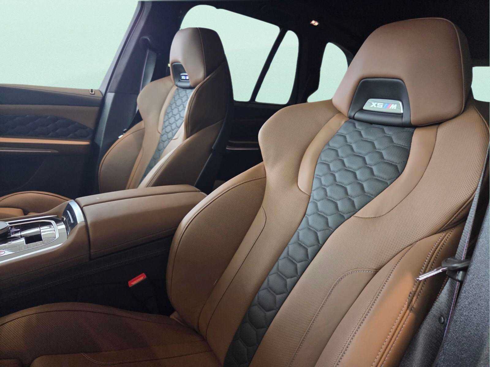 New 2026 BMW X5 M Competition w/ Executive Package AWD/4WD image 11