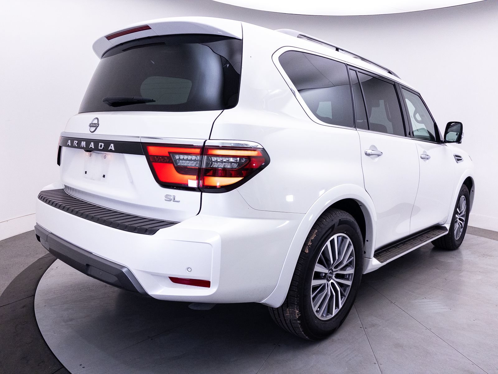 Used 2023 Nissan Armada SL w/ Cargo Package RWD image 18