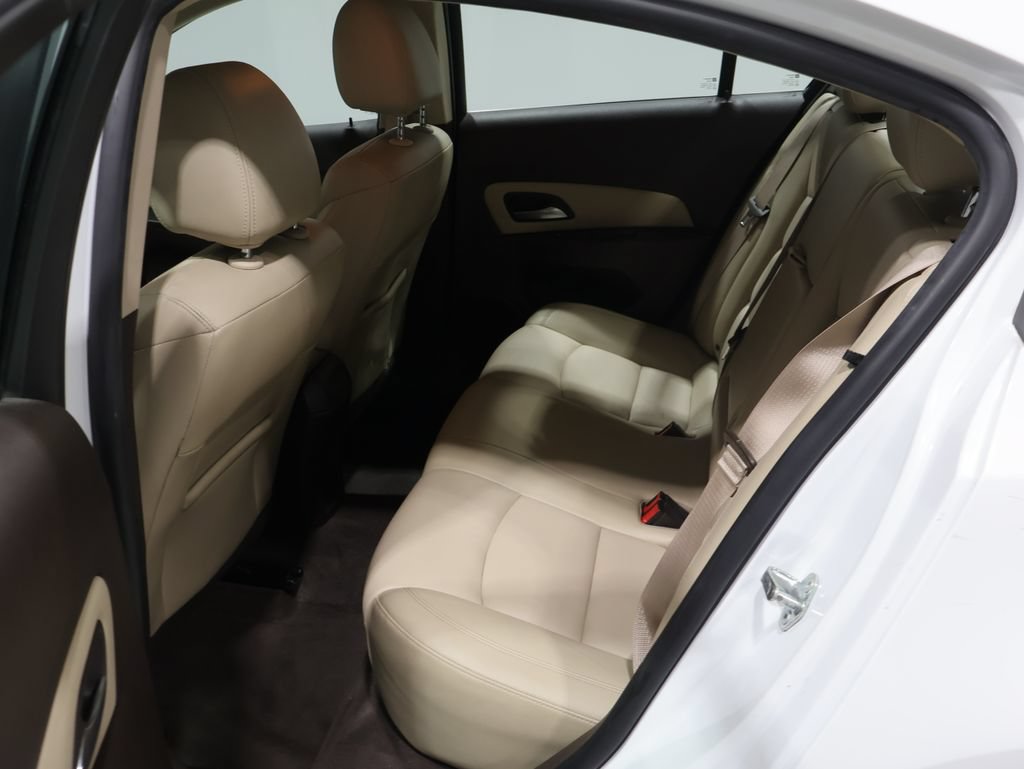 Used 2015 Chevrolet Cruze LT FWD image 17