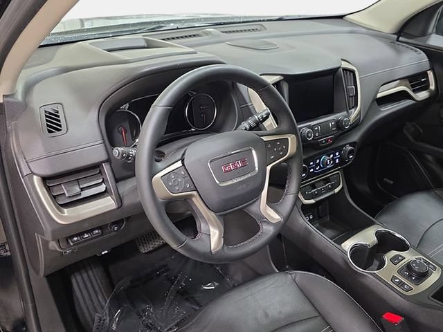 Used 2024 GMC Terrain Denali w/ Denali Premium Package AWD/4WD image 16