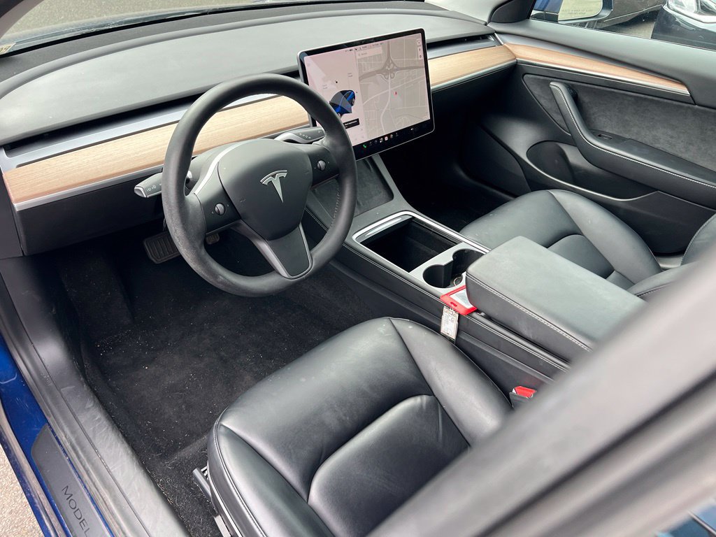 Used 2021 Tesla Model 3 Standard Range Plus RWD image 14
