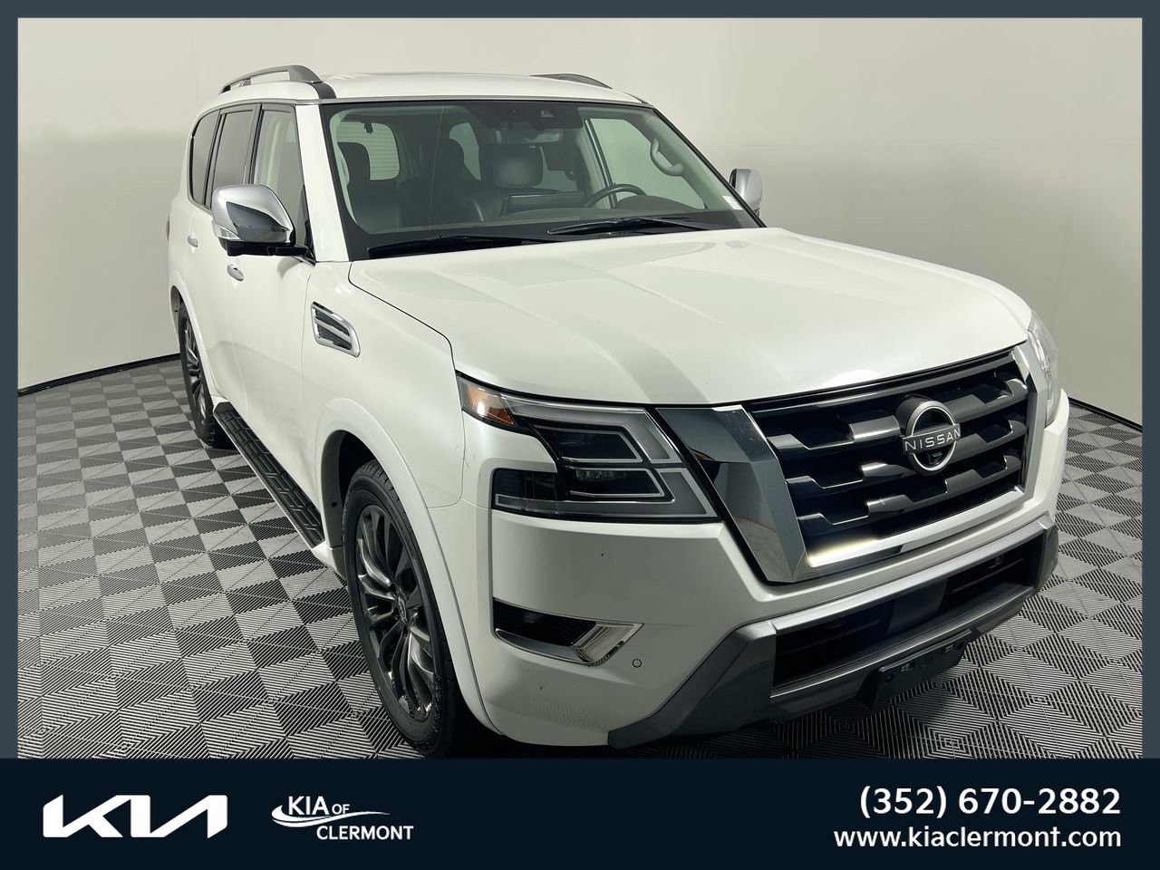 Used 2023 Nissan Armada Platinum w/ Captain's Chairs Package image 1