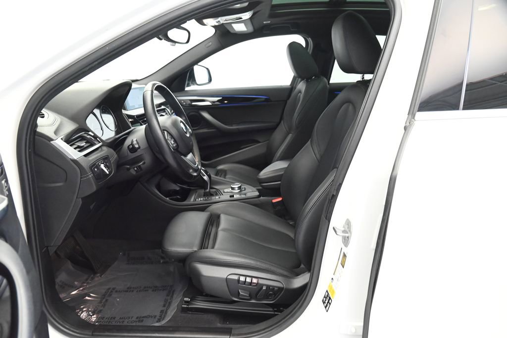 Used 2022 BMW X2 xDrive28i w/ Convenience Package AWD/4WD image 3