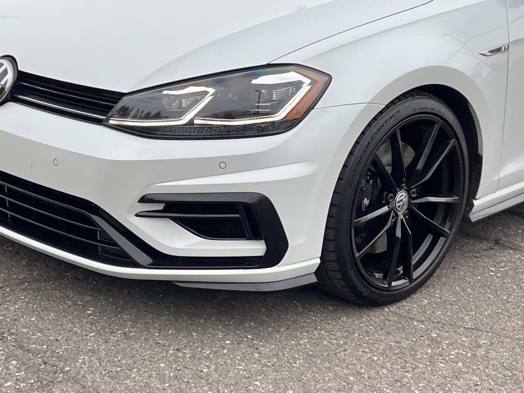 Used 2019 Volkswagen Golf R 4-Door AWD/4WD image 7