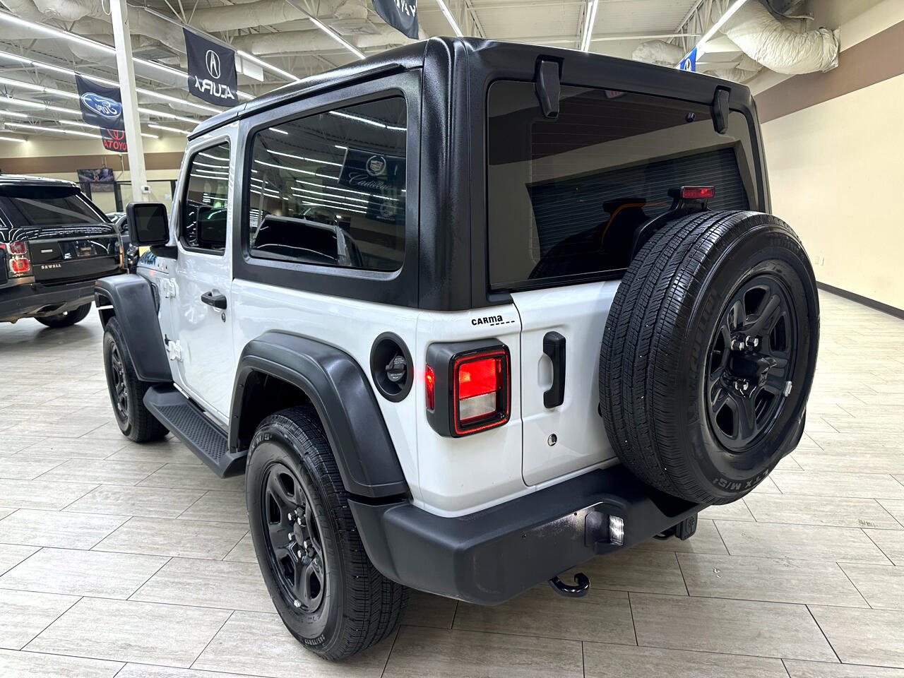 Used 2023 Jeep Wrangler Sport image 9
