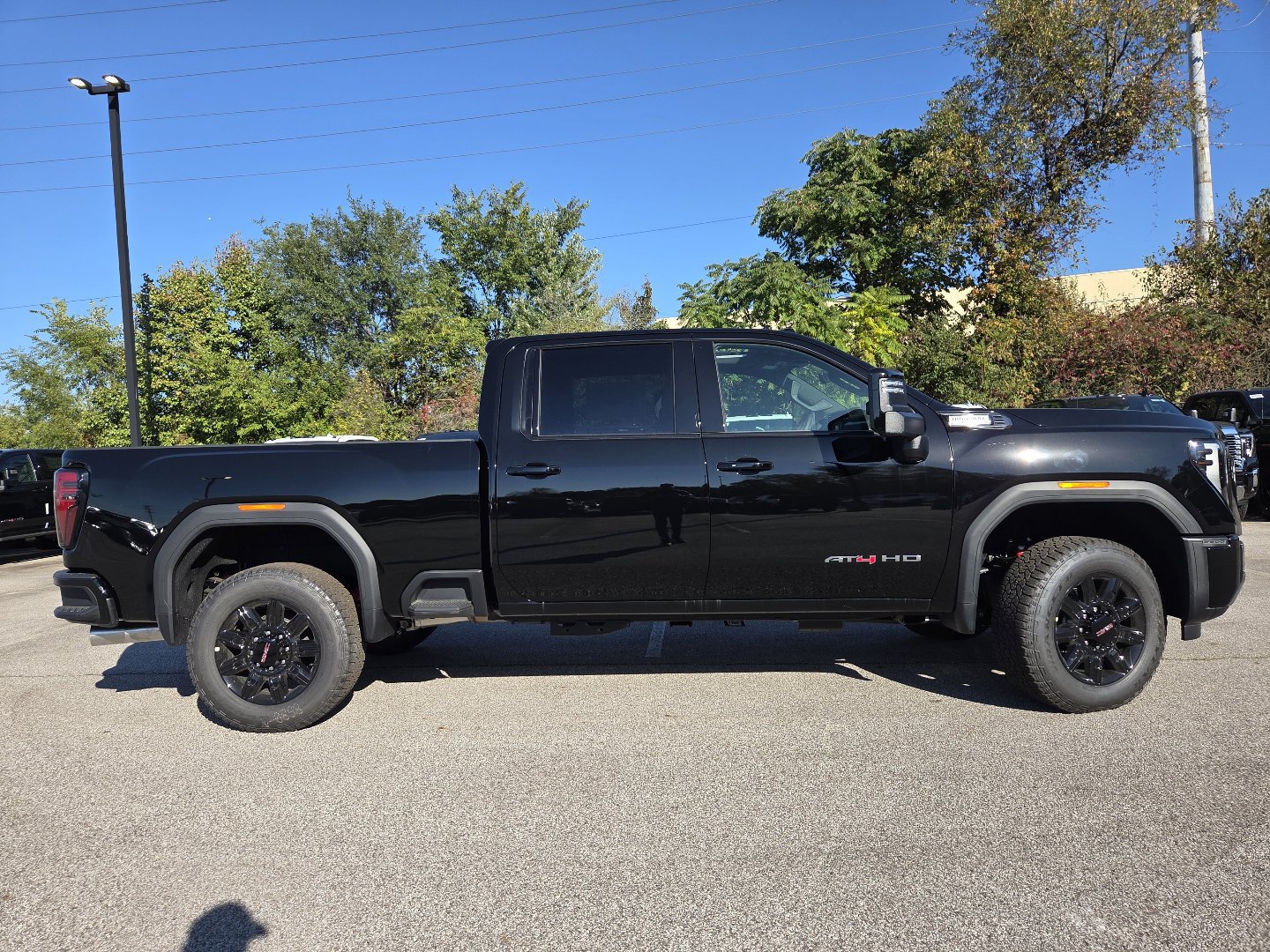 New 2026 GMC Sierra 2500 AT4 w/ AT4 Premium Plus Package AWD/4WD image 21