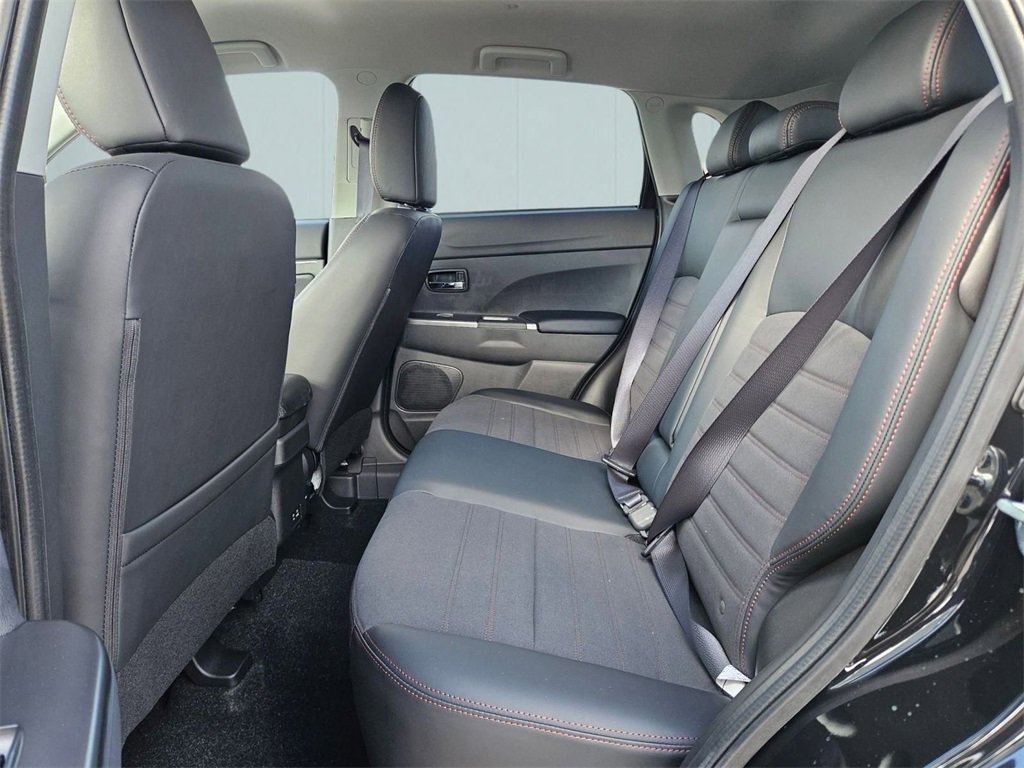New 2025 Mitsubishi Outlander Sport SE image 25