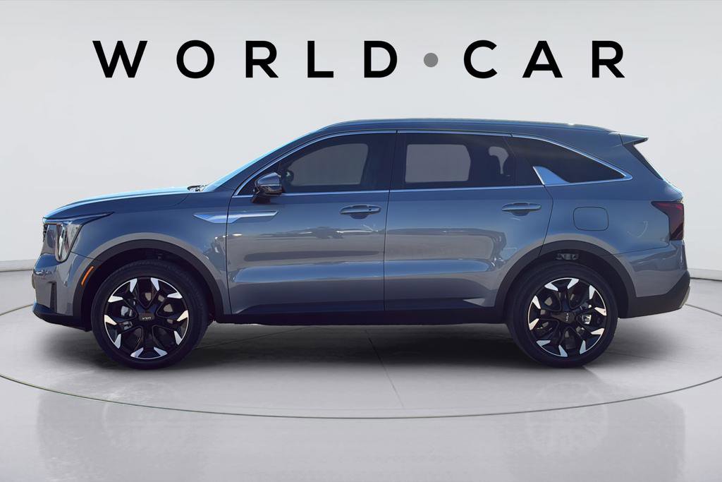 Used 2025 Kia Sorento EX image 12