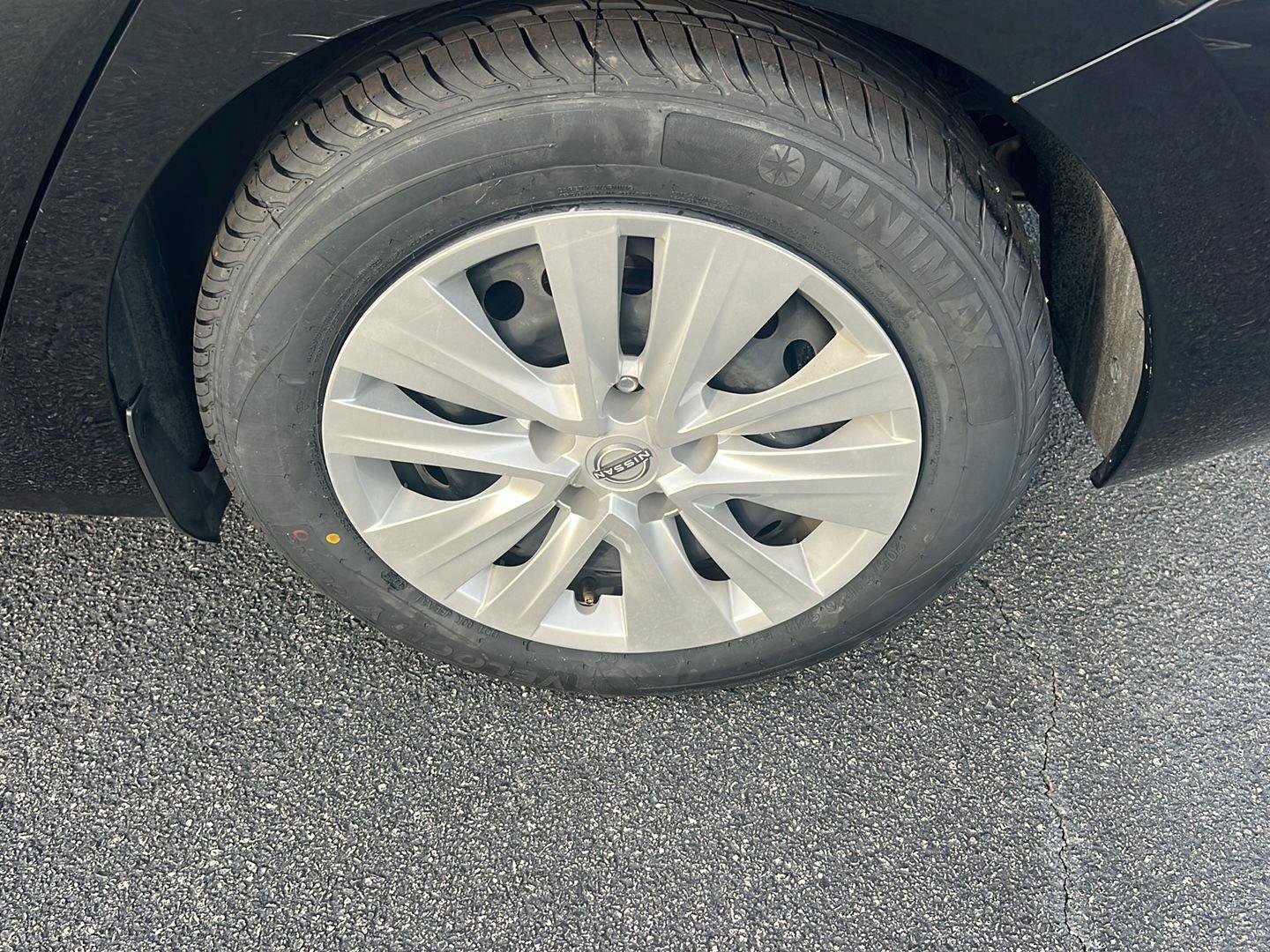 Used 2024 Nissan Sentra S image 36