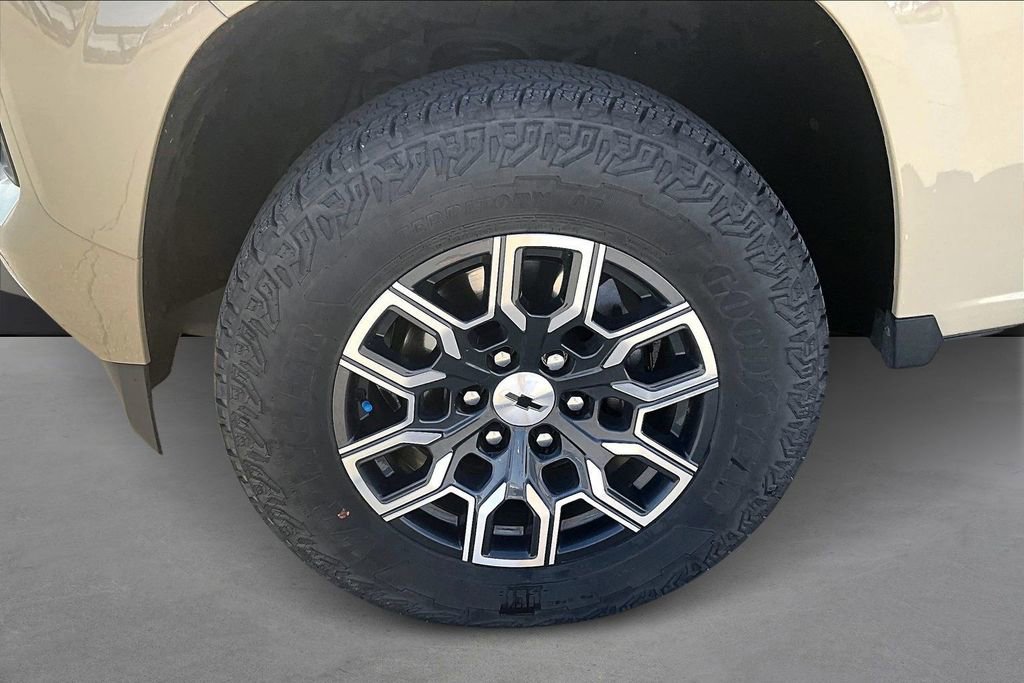 Used 2023 Chevrolet Colorado Z71 image 8