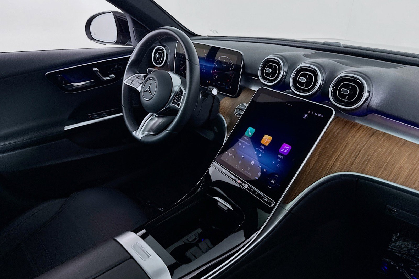 Certified 2025 Mercedes-Benz C 300 Sedan image 16