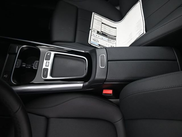 New 2025 Mercedes-Benz GLA 250 4MATIC image 18