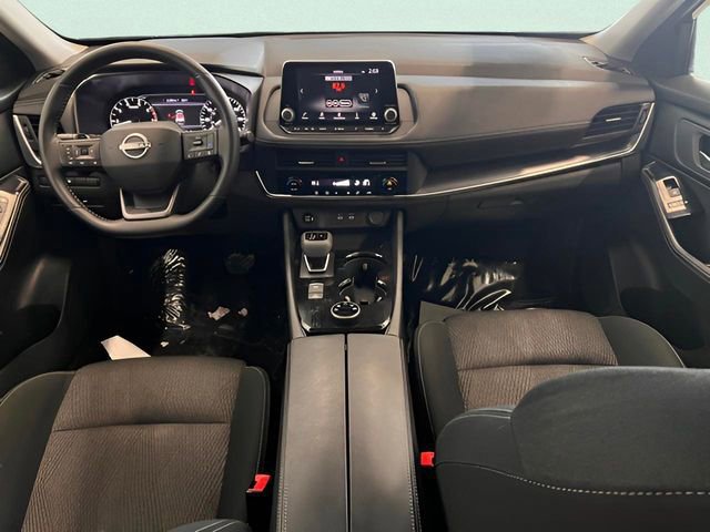 Used 2025 Nissan Rogue SV image 15