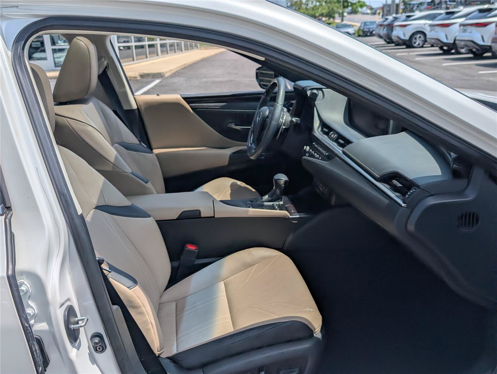 Certified 2020 Lexus ES 350 w/ Accessory Package 2 FWD image 10