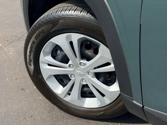 Certified 2025 Chevrolet Trax LS FWD image 24