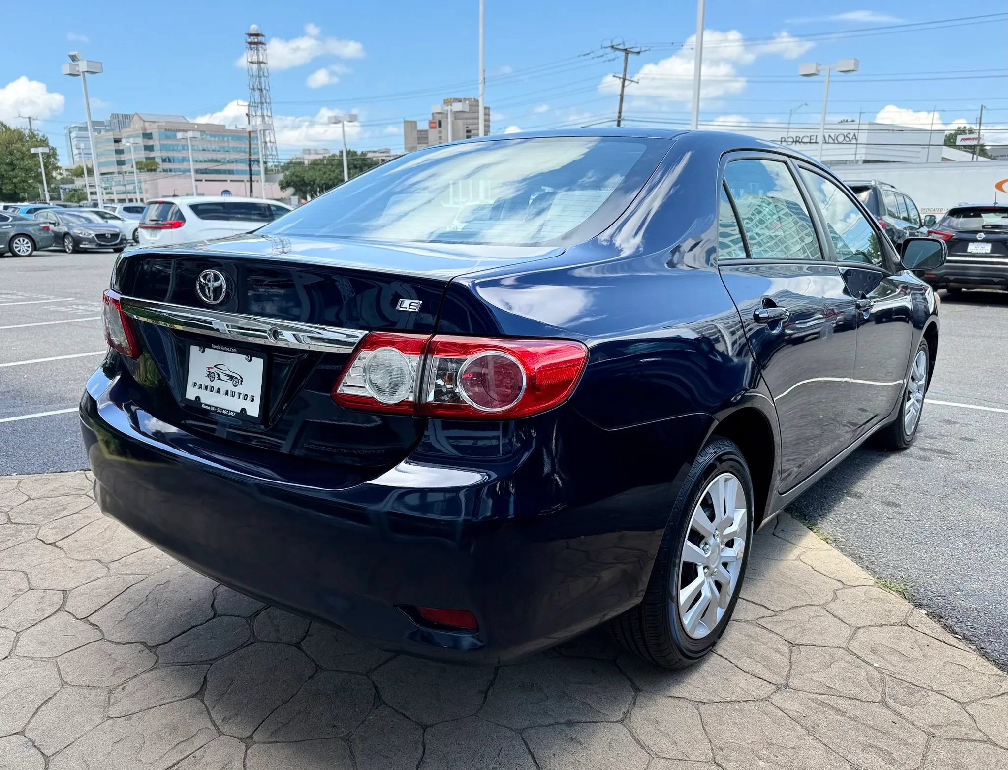 Used 2012 Toyota Corolla LE FWD image 7