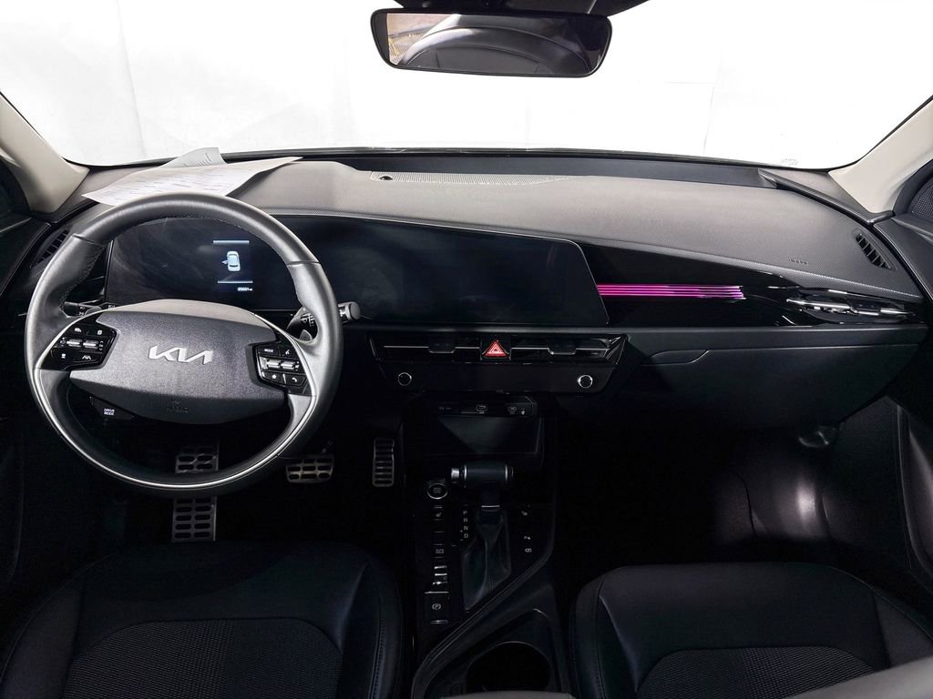 Used 2023 Kia Niro EX Touring FWD image 12