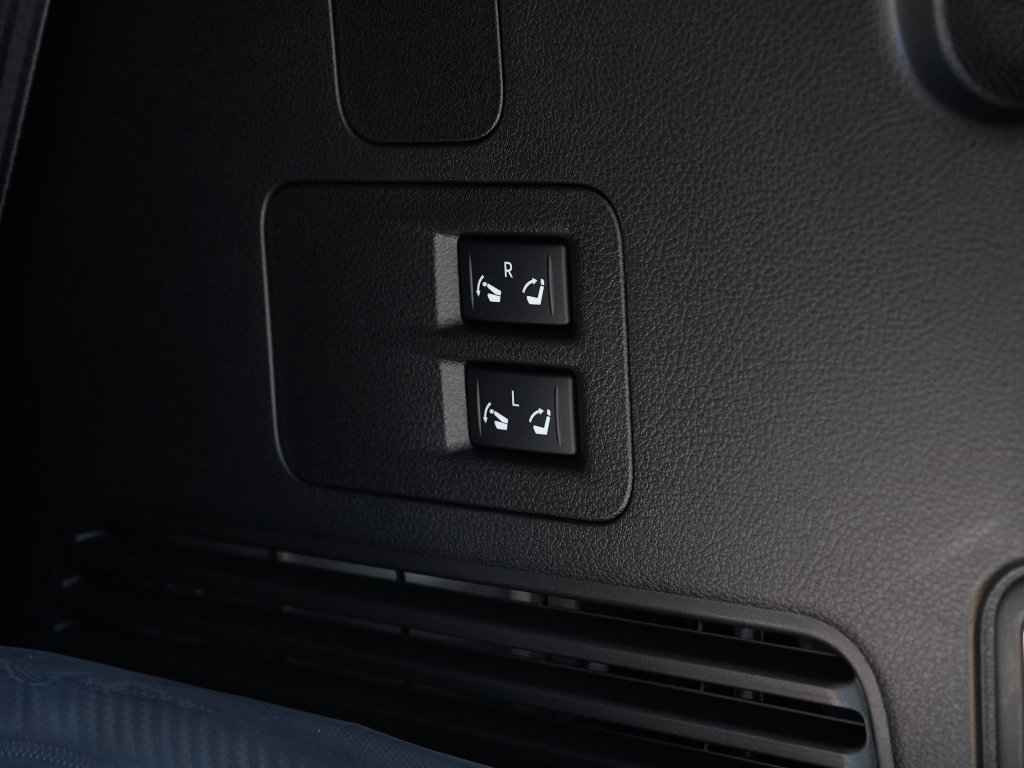 New 2026 INFINITI QX80 Pure w/ Cargo Package image 17