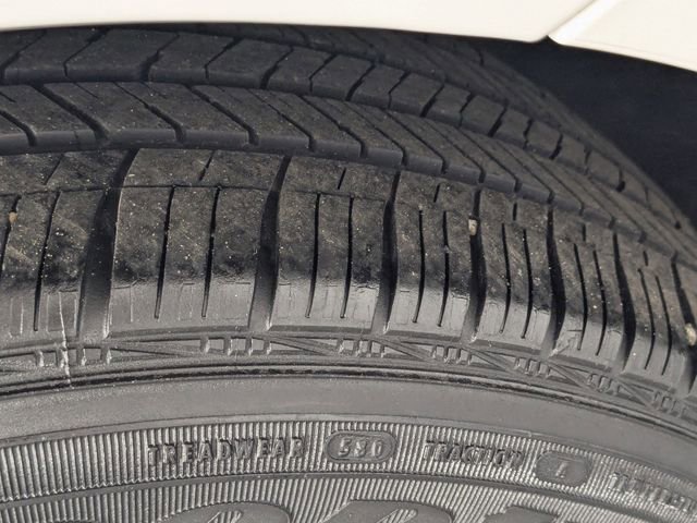 Used 2024 Chevrolet Malibu LT image 9