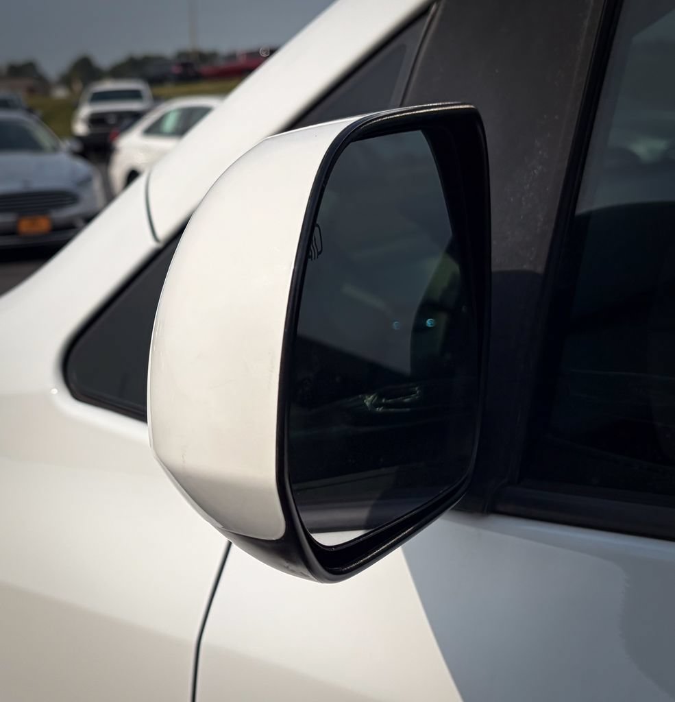 Used 2014 Toyota Sienna XLE FWD image 28