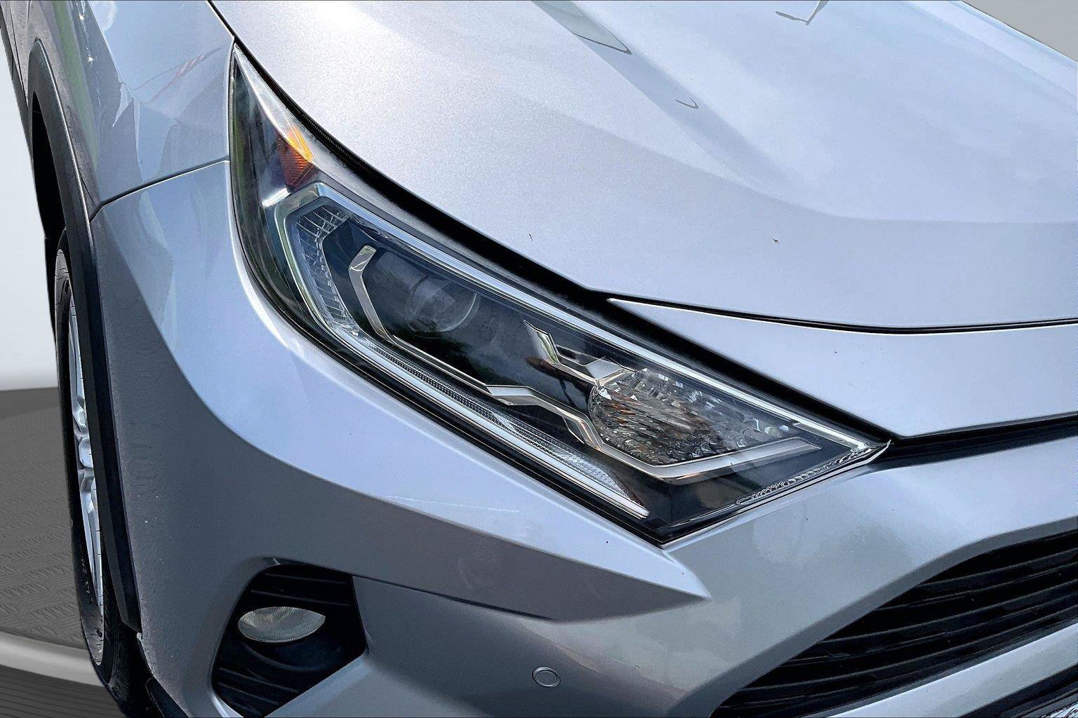 Used 2019 Toyota RAV4 XLE w/ Convenience Package AWD/4WD image 30
