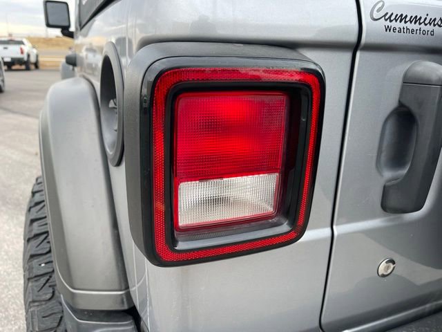 Used 2018 Jeep Wrangler Unlimited Sport image 11