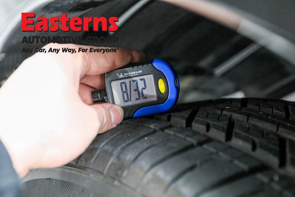 Used 2022 Nissan Armada SV w/ SV Appearance Package image 29