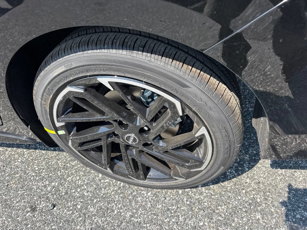 New 2026 Nissan Sentra SR w/ Floor Mat Package FWD image 16